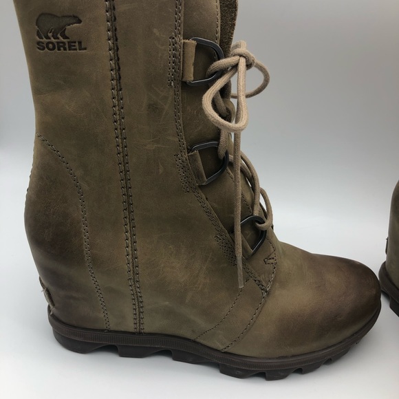 SOREL boots. - Picture 5 of 16